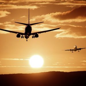 Αεροπορικά εισιτήρια: Ο πόλεμος στη Μ. Ανατολή εκτοξεύει τις τιμές