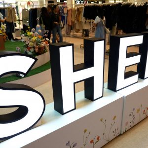 Shein: Πρόστιμο 40 εκατ. ευρώ από τη Γαλλία