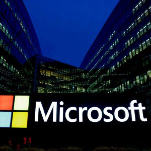 Microsoft: Σταματά να χρησιμοποιεί μηχανικούς που εδρεύουν στην Κίνα