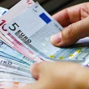 Cash Still Holding in Greece for Small, Repeated Transactions
