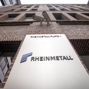 Rheinmetall: Εγκαινίασε το μεγαλύτερο εργοστάσιο πυρομαχικών στην Ευρώπη