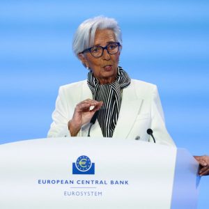 ΕΚΤ: Δεν βιάζεται να αλλάξει νομισματική πολιτική – Τι δείχνουν τα πρακτικά