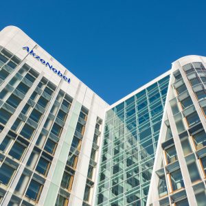 Εξαγορές: Η Akzo Nobel εξαγοράζει την Axalta σε συμφωνία 9,2 δισ. δολαρίων