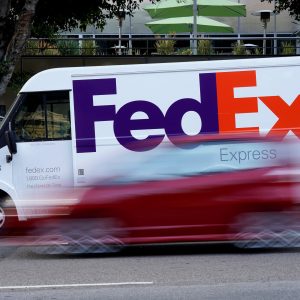 FedEx: Κατέθεσε αγωγή για να της επιστραφούν δασμοί