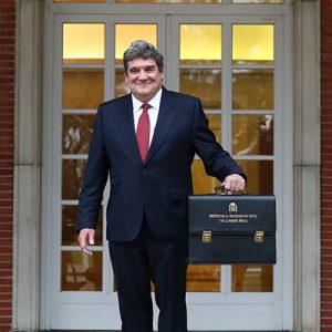 Εσκρίβα: Η ΕΚΤ πρέπει να παραμείνει ευέλικτη και σε ετοιμότητα