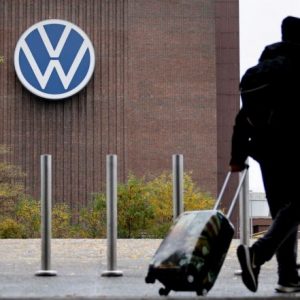 Volkswagen: Περιορίζει την γκάμα των μοντέλων και μειώνει την παραγωγική ικανότητα