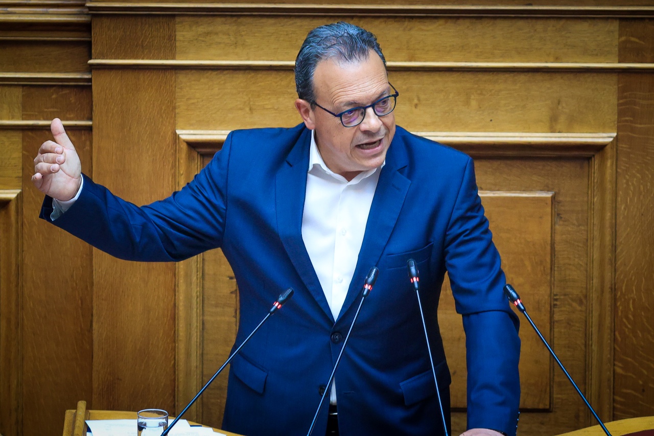 Φάμελλος: Η Ελλάδα να καταδικάσει την επίθεση στο Ιράν – Να συγκληθεί σήμερα συμβούλιο πολιτικών αρχηγών