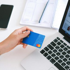 ΑΑΔΕ: Σαρωτικοί έλεγχοι στο ηλεκτρονικό εμπόριο