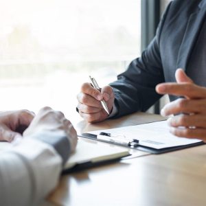 Αγορά εργασίας: Για ποιες θέσεις προσλαμβάνουν οι επιχειρήσεις σε Ελλάδα και Ευρώπη