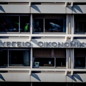 Νομοσχέδιο: Επιστροφή ενοικίου, ρύθμιση 72 δόσεων και Airbnb