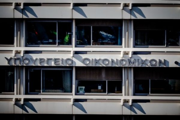 Νομοσχέδιο: Επιστροφή ενοικίου, ρύθμιση 72 δόσεων και Airbnb