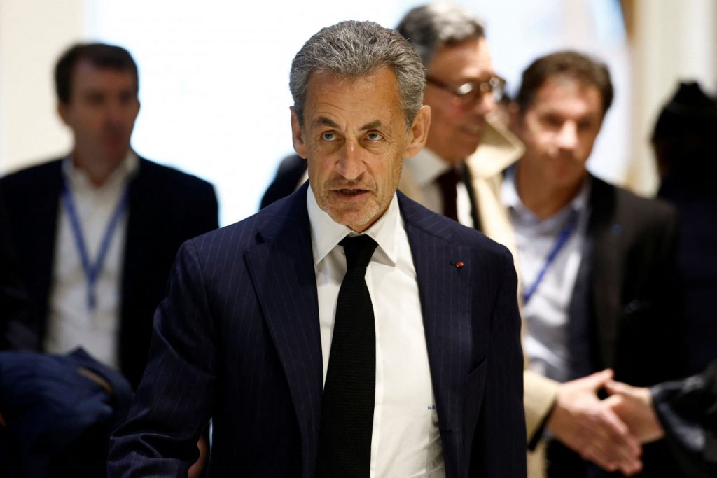 Σαρκοζί: «Δεν φοβάμαι τη φυλακή»