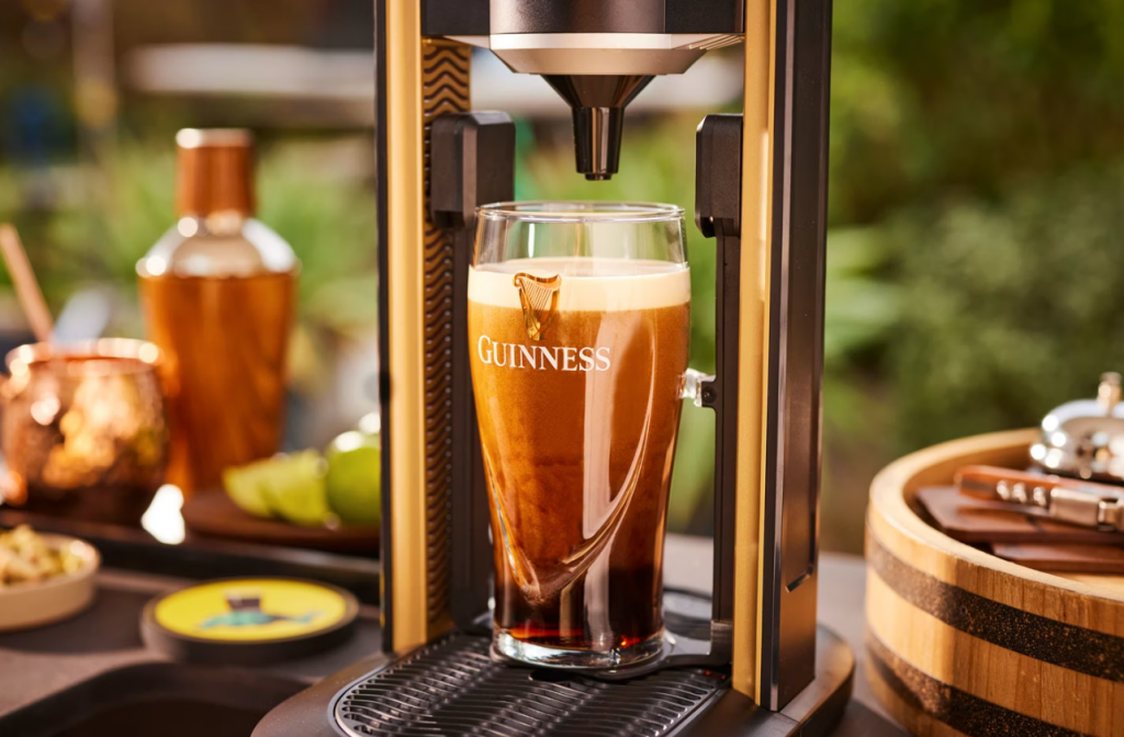 Diageo: Αξιοποιεί την άνθηση της Guinness με νέο τουριστικό κέντρο στο Λονδίνο