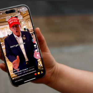 TikTok: Νέα παράταση στη λειτουργία του μελετά ο Τραμπ