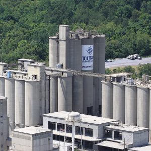 ΤΙΤΑΝ: H S&P Global αναβάθμισε την πιστοληπτική αξιολόγηση σε «ΒΒ+ με θετική προοπτική»