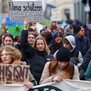 Πώς η κλιματική κρίση απειλεί τη δημοκρατία