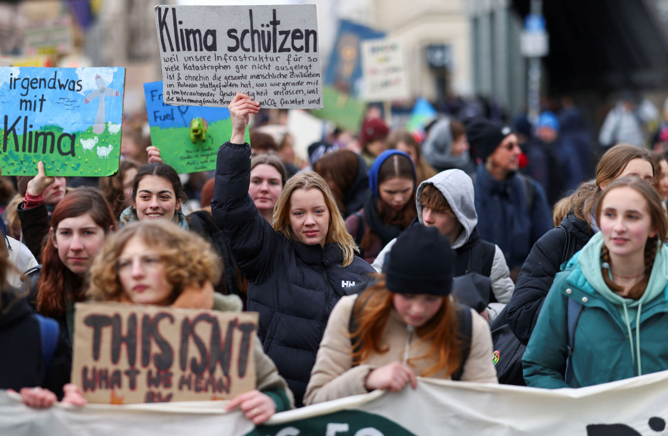 Πώς η κλιματική κρίση απειλεί τη δημοκρατία