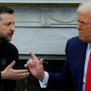 Economist: Φόβος και τρόμος για νέο φιάσκο στο Οβάλ Γραφείο για τον Ζελένσκι