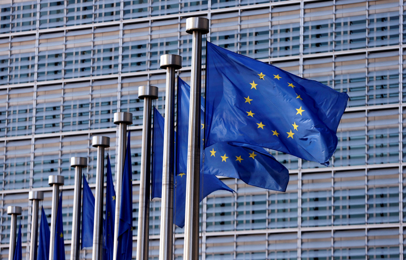 ΕΕ: Επίτροπος προειδοποιεί κατά της διοχέτευσης γεωργικών κονδυλίων στην άμυνα