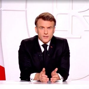 Γαλλία: Η λιτότητα και η μακρονική «ασυλία» στην ελίτ του 0,01%