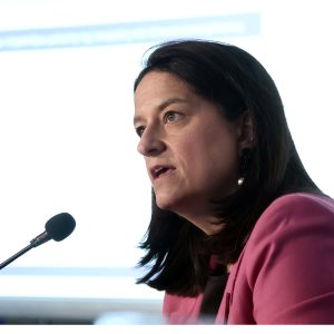 Κατώτατος μισθός: Οι καθαρές αυξήσεις που θα λάβουν οι εργαζόμενοι