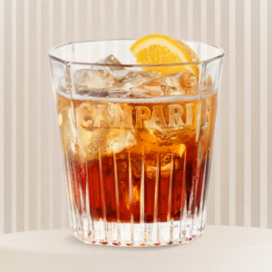 Campari: Αναδιαρθρώνει το χαρτοφυλάκιό της με την πώληση των Cinzano και Frattina