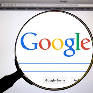 Alphabet: Παραμένει κυρίαρχη στο διαδίκτυο αλλά έρχονται νέοι ανταγωνιστές [γράφημα]