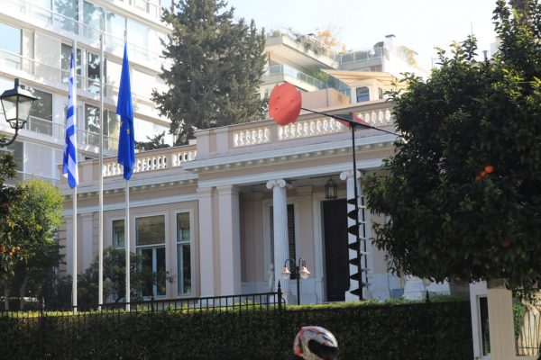 Ορκωμοσία: Στο Προεδρικό μέγαρο οι νέοι υπουργοί – Όλα όσα συμβαίνουν