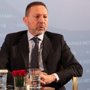 Κύκλος Ιδεών – Στουρνάρας: Δεν υπάρχουν περιθώρια για 13ο και 14ο μισθό