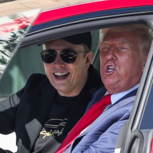 Tesla: Ποιος θα μπορούσε να αντικαταστήσει τον Μασκ