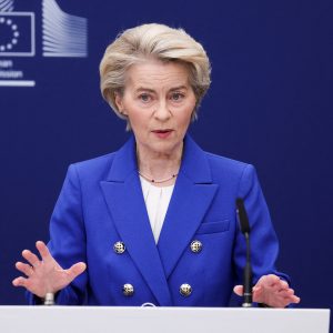 Κομισιόν: Έτοιμη για αντίμετρα στους νέους δασμούς Τραμπ στις εισαγωγές χάλυβα
