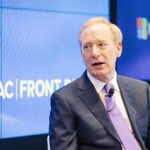 Μπραντ Σμιθ (Microsoft): Η Ευρώπη δεν πρέπει να κάνει τα δικά μας λάθη