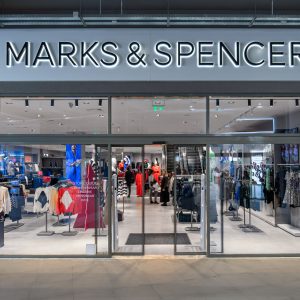 Marks & Spencer: Παρελθόν ο Μαρινόπουλος – Ο ελληνικός βραχίονας στα χέρια του μητρικού ομίλου