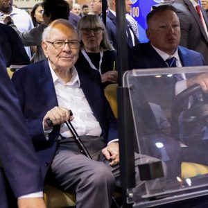 Γουόρεν Μπάφετ: Το εμπόριο μπορεί να είναι μια πράξη πολέμου