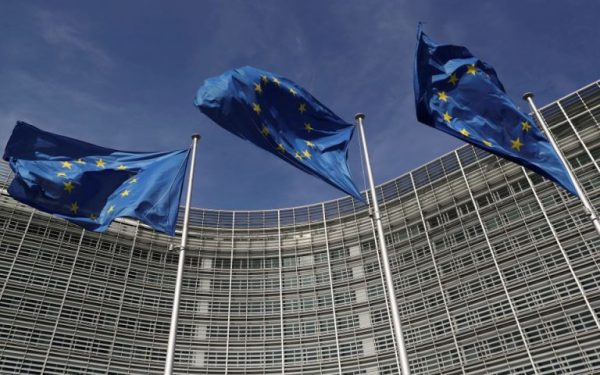 Κομισιόν: Σε δημόσια διαβούλευση τα αντίμετρα στις ΗΠΑ – Προσφυγή στον ΠΟΕ