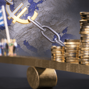 Επενδυτικό κενό: Γιατί δεν…κλείνει με τίποτα