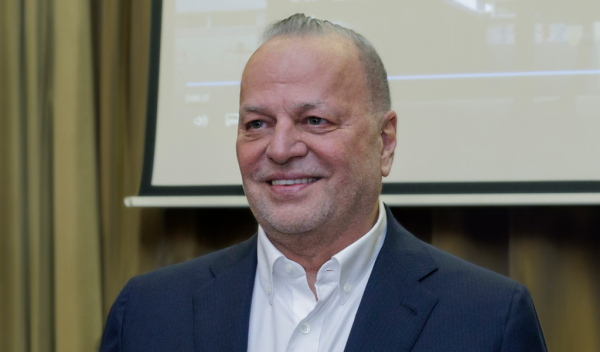 Ευάγγελος Μυτιληναίος: Ανοίγει τα χαρτιά του στο Λονδίνο – Οι δύο εκπλήξεις