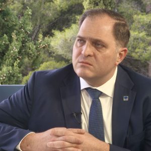Πιτσιλής προς εργαζομένους: «Κανείς δεν μετακινείται από τον τόπο εργασίας του»