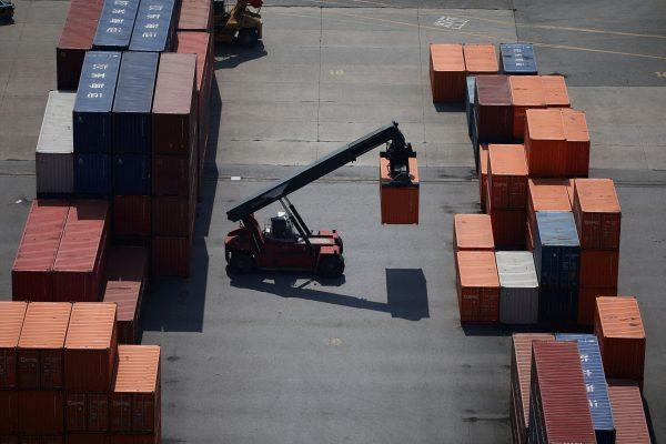 Η μεταφόρτωση είναι η νέα βρόμικη λέξη του εμπορίου
