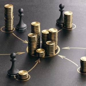 Funds: Η «χρυσή εποχή» και ο «μουτζούρης» των εξαγορών