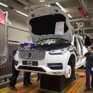 Volvo: Απόφαση για περικοπές 3.000 θέσεων εργασίας