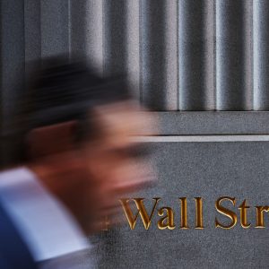 Wall Street: Άνοδο έφερε η απασχόληση – «Έπιασε» τις 6.000 μονάδες ο S&P 500