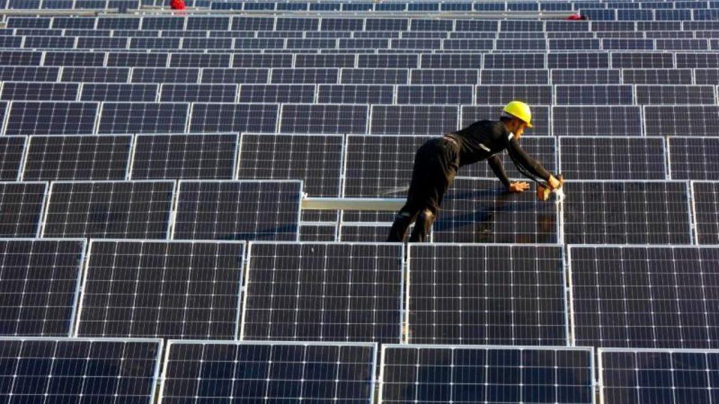 Solar Power: Greece in the Global Top 10