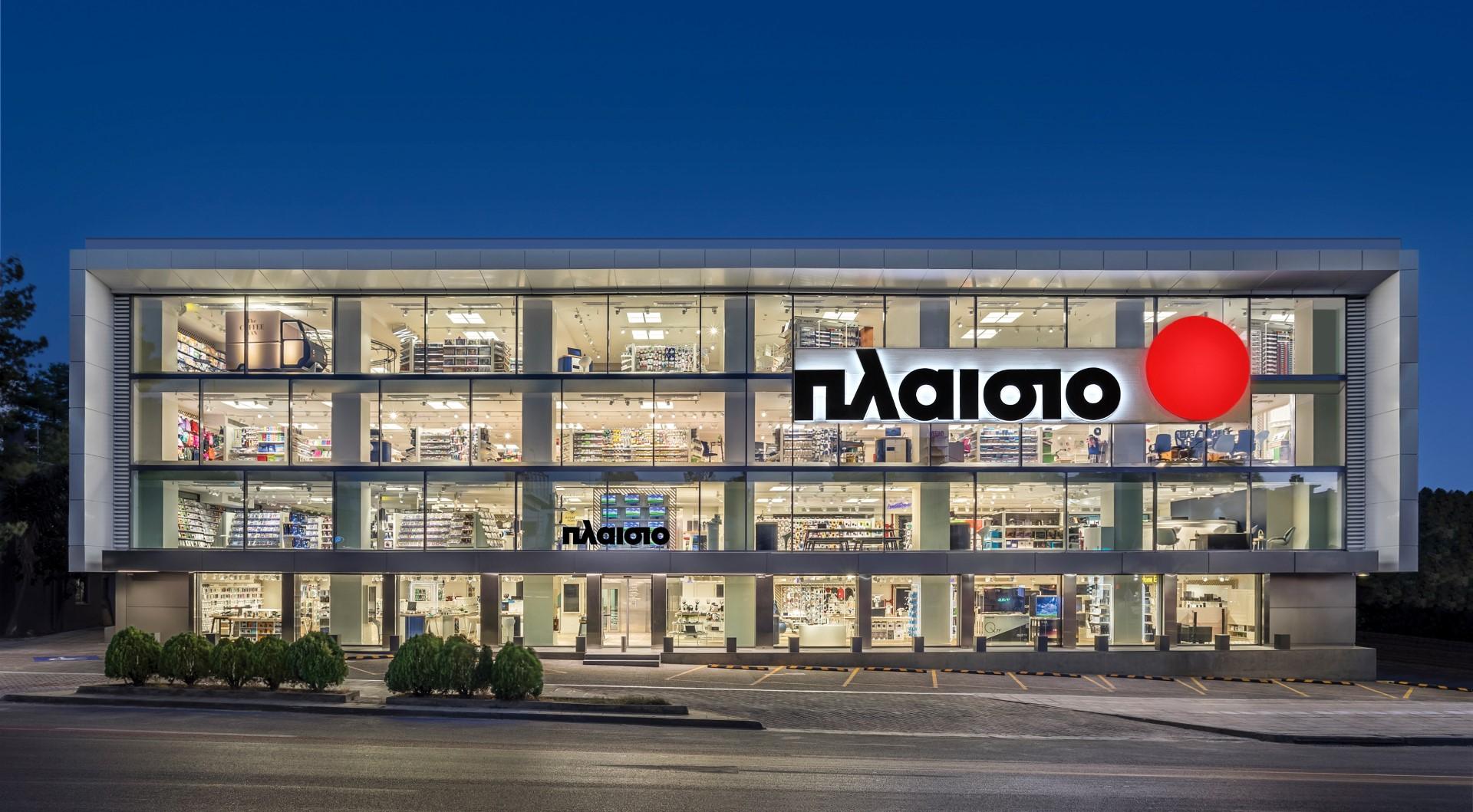 Πλαίσιο: Ανανεώνει το δίκτυο καταστημάτων της