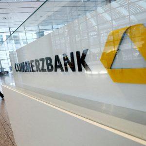 Commerzbank: Απρόβλεπτη αύξηση κερδών, ακόμα πιο δύσκολη η εξαγορά από UniCredit