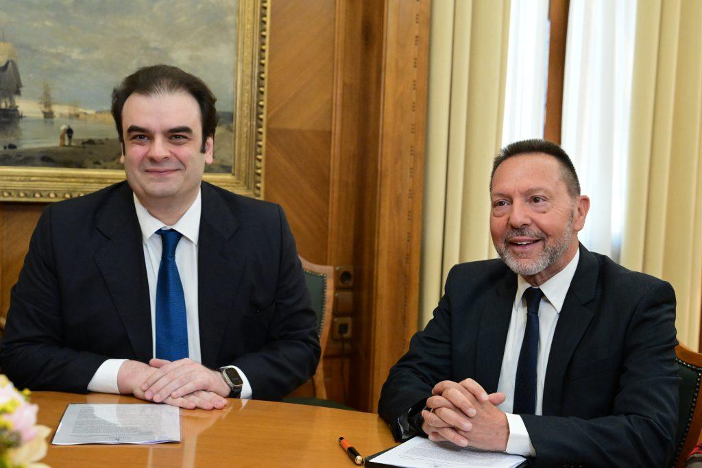 Πιερρακάκης και Στουρνάρας: Τι συζήτησαν για το deal Alpha – UniCredit