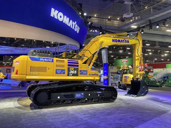 KOMATSU 2
