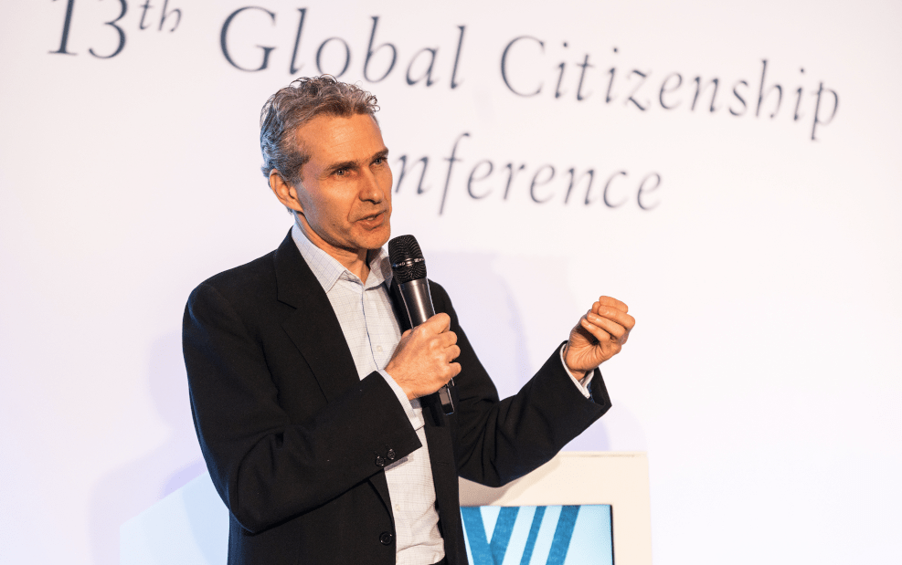 Χρυσά διαβατήρια: Ποιος είναι ο άνθρωπος που τα έκανε mainstream