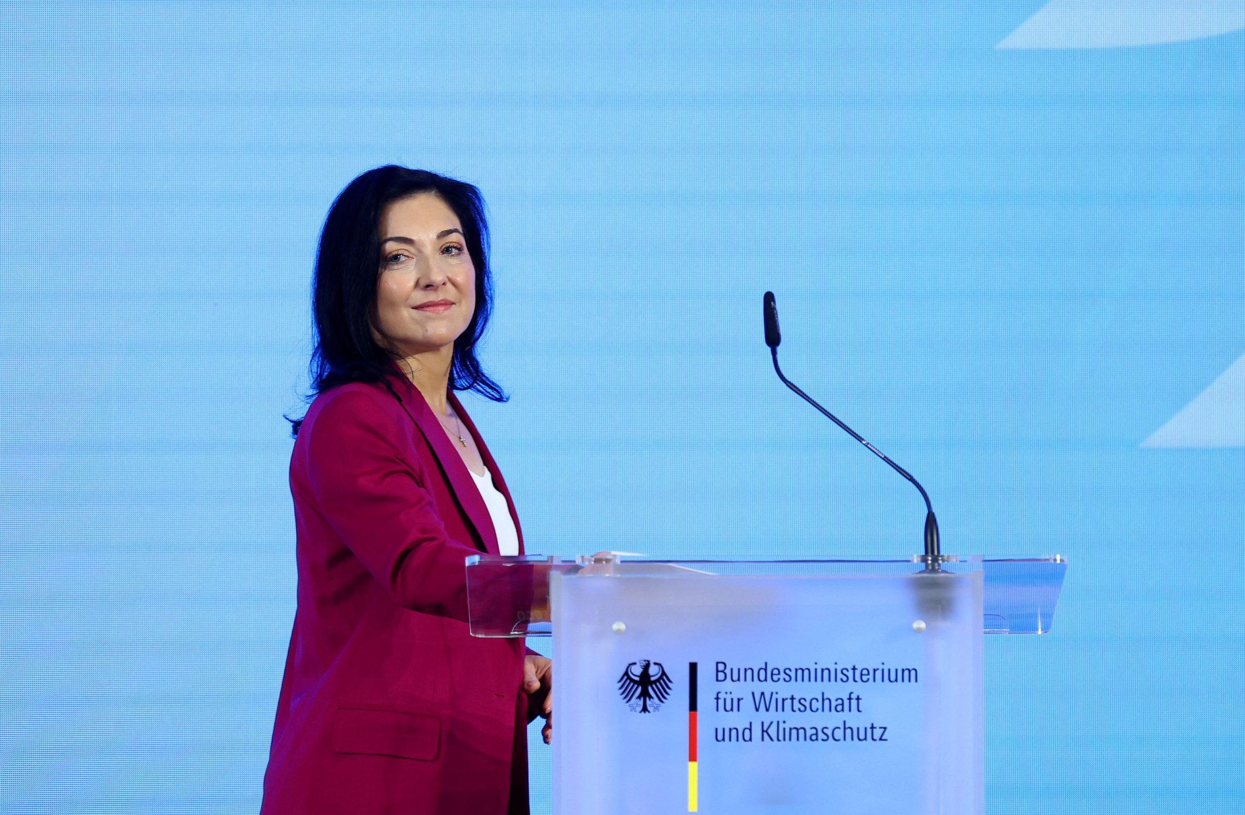 Γερμανία: Νέα… τσαρίνα της οικονομίας η Katherina Reiche – Το ρίσκο, η ταχύτητα και τα μεγάλα στοιχήματα