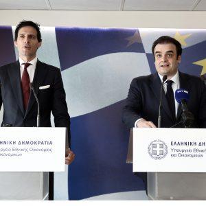 Πιερρακάκης: Ερχεται τέλος 2 ευρώ στα φθηνά δέματα από Ασία